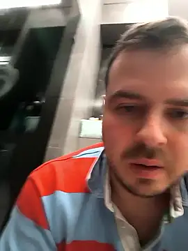 Snapshot of CuteMan33 chatting on January 10, 2026, 1:07 am CuteMan33 online show from January 10, 2026, 1:07 am