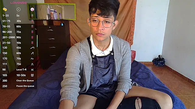 Snapshot of Sweet_c4mer0n chatting on September 24, 2025, 3:32 am Sweet c4mer0n online show from September 24, 2025, 3:32 am