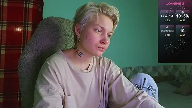 esajukyy online show from January 2, 2025, 12:35 pm