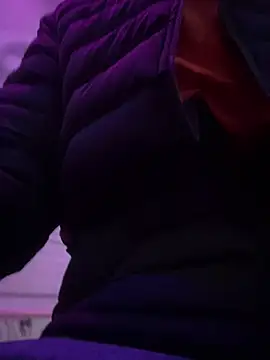 Onlyjishan online show from December 12, 2024, 5:04 pm