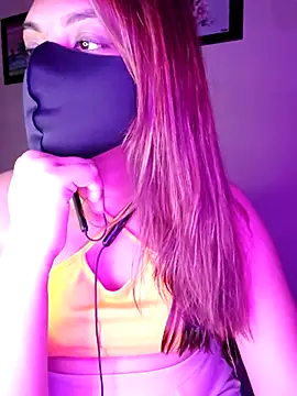 Olivia3 online show from February 18, 2025, 4:16 pm