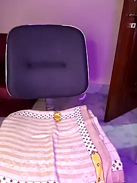 Olivia3 online show from September 18, 2025, 8:55 pm