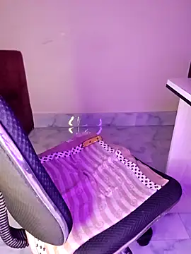 Olivia3 online show from September 20, 2025, 6:42 pm