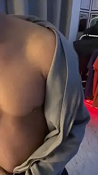 Snapshot of nick__yy chatting on December 19, 2025, 7:26 am nick yy online show from December 19, 2025, 7:26 am