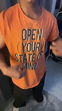 Snapshot of nick__yy chatting on January 13, 2026, 7:35 am nick yy online show from January 13, 2026, 7:35 am