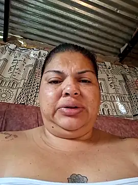 chubby sexy big tits online show from December 15, 2025, 11:36 am