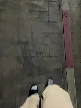 Lahcene online show from November 26, 2025, 8:54 pm