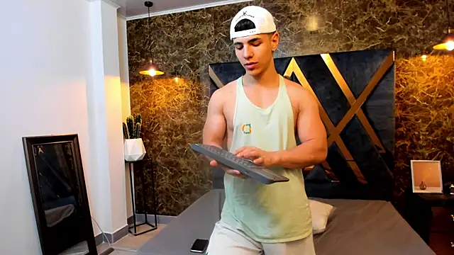 Flynn Riider online show from January 30, 2025, 2:58 pm