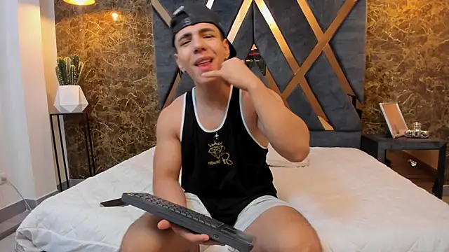 Flynn Riider online show from February 22, 2025, 11:24 am