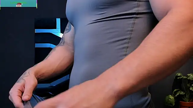 Flynn Riider online show from December 1, 2025, 5:29 pm