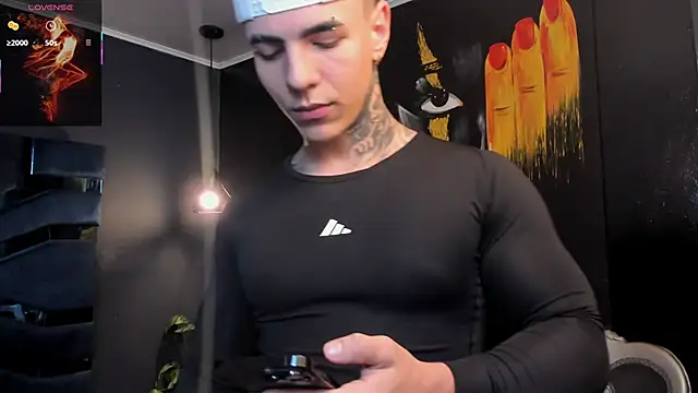 Flynn Riider online show from December 2, 2025, 5:19 pm