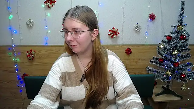 RysaKosaYlya online show from December 19, 2024, 7:40 am