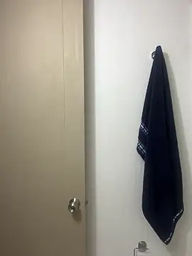 zoewillian online show from March 11, 2026, 10:27 pm