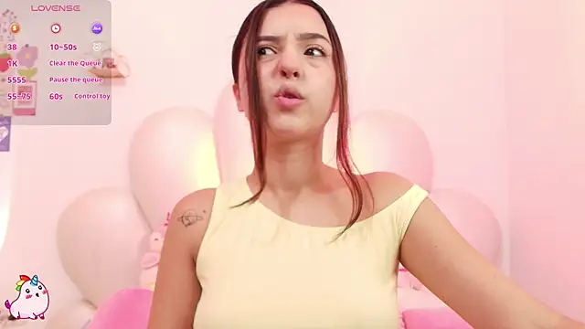zoewillian online show from May 22, 2026, 1:24 am