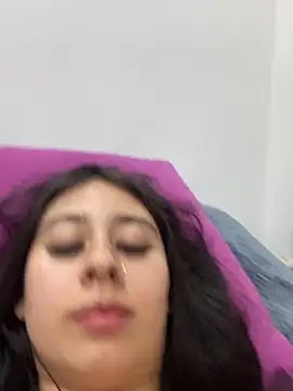 Zoee t online show from February 14, 2025, 3:33 am