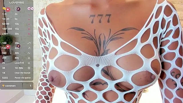 mia roldan  online show from February 27, 2025, 7:47 pm