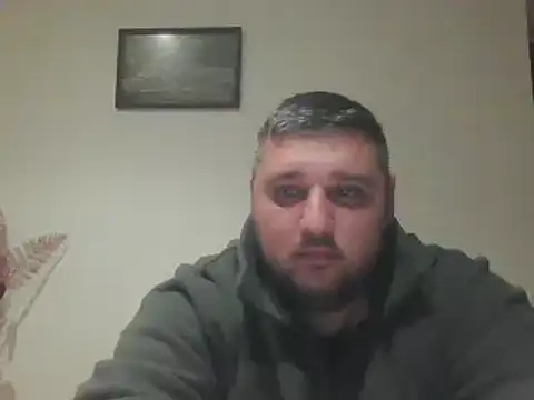  revianzip1 online show from February 26, 2025, 7:49 pm