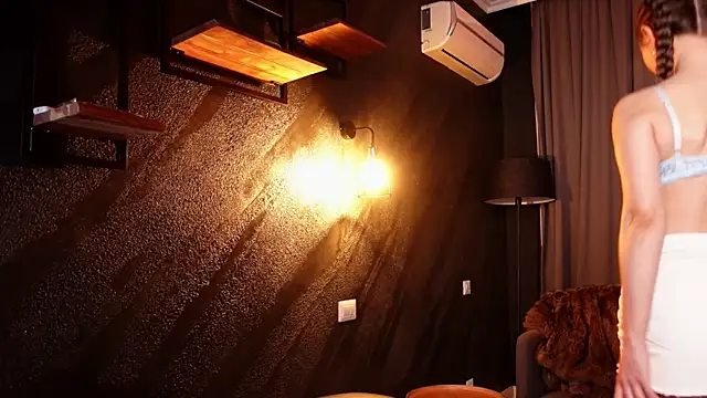 Snapshot of MuseSolis chatting on December 29, 2024, 10:25 pm MuseSolis online show from December 29, 2024, 10:25 pm