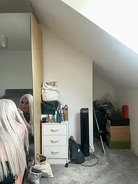 littlebambi26 online show from March 26, 2026, 1:49 pm