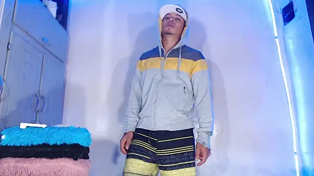 Dulce smith 1 online show from February 24, 2025, 9:31 pm