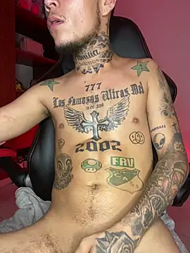 Junihn0 online show from January 30, 2025, 11:34 pm