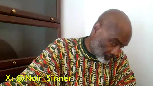 Snapshot of sinnernoir chatting on May 8, 2026, 3:50 pm sinnernoir online show from May 8, 2026, 3:50 pm