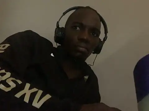 Shawtyblaque21 online show from November 21, 2025, 4:27 pm