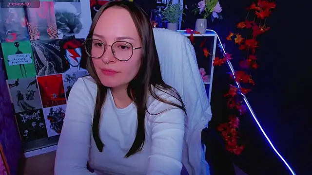 Snapshot of Lilly_Soulmate chatting on December 16, 2024, 5:38 am Lilly Soulmate online show from December 16, 2024, 5:38 am