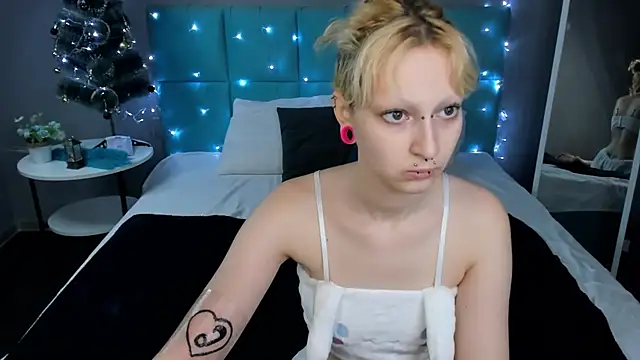 Snapshot of Lexy-Woorhez chatting on January 20, 2025, 9:24 am Lexy-Woorhez online show from January 20, 2025, 9:24 am