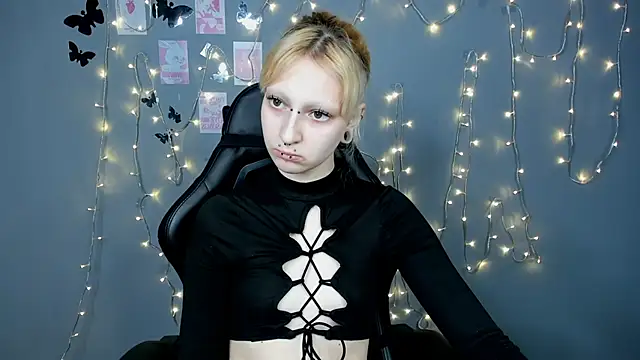Snapshot of Lexy-Woorhez chatting on February 3, 2025, 11:09 am Lexy-Woorhez online show from February 3, 2025, 11:09 am