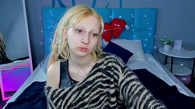 Snapshot of Lexy-Woorhez chatting on February 17, 2025, 10:29 am Lexy-Woorhez online show from February 17, 2025, 10:29 am