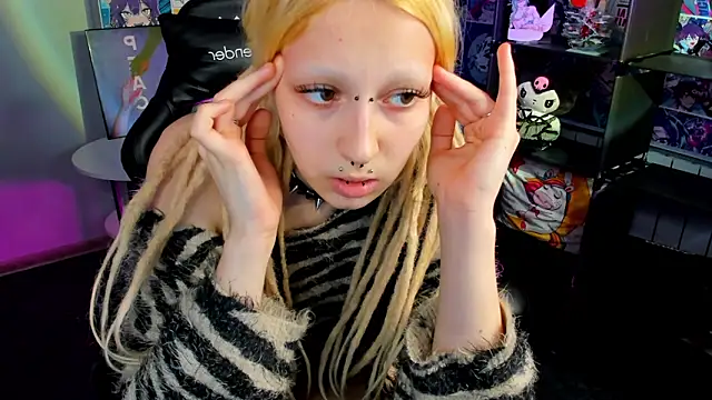 Snapshot of Lexy-Woorhez chatting on March 10, 2025, 1:32 pm Lexy-Woorhez online show from March 10, 2025, 1:32 pm