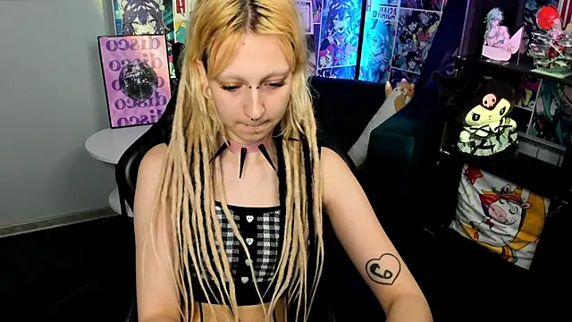 Snapshot of Lexy-Woorhez chatting on March 15, 2025, 2:12 pm Lexy-Woorhez online show from March 15, 2025, 2:12 pm