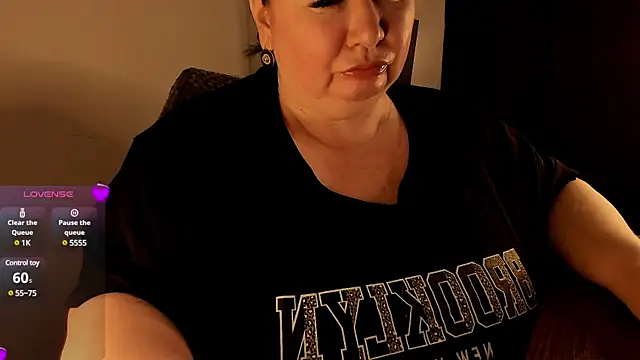 SexxyDreams1 online show from February 18, 2025, 3:53 am