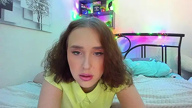 LinaTruly online show from March 20, 2026, 10:36 pm