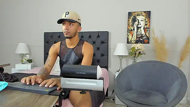 Robin Rief online show from January 29, 2025, 3:44 am