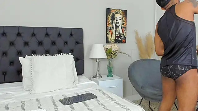 Robin Rief online show from February 11, 2025, 3:40 am