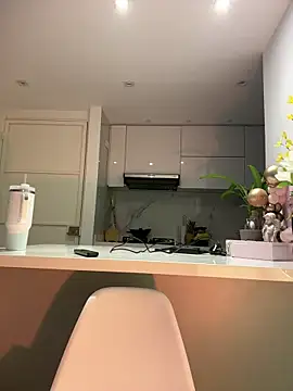 NicoleCut online show from February 18, 2026, 10:00 am