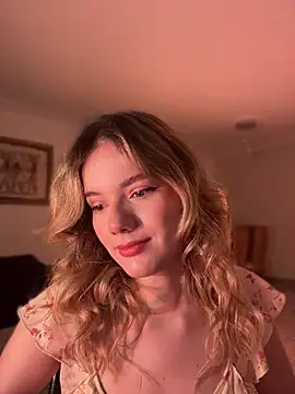 NicoleCut online show from April 24, 2026, 9:56 am