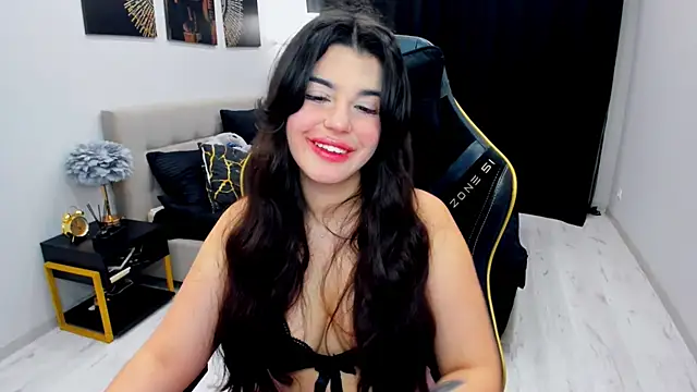 AlluringAriel online show from June 9, 2026, 4:13 am
