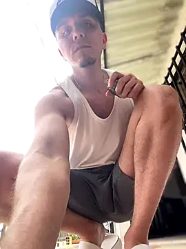 adam-rivera online show from September 17, 2025, 5:47 pm