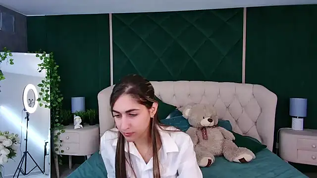 Teresa Stane online show from January 17, 2025, 12:31 pm