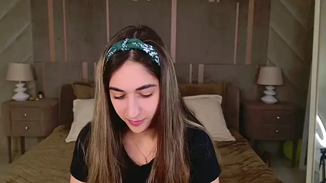 Teresa Stane online show from January 27, 2025, 5:47 am