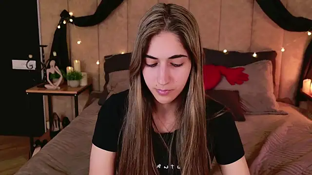 Teresa Stane online show from February 22, 2025, 11:46 am