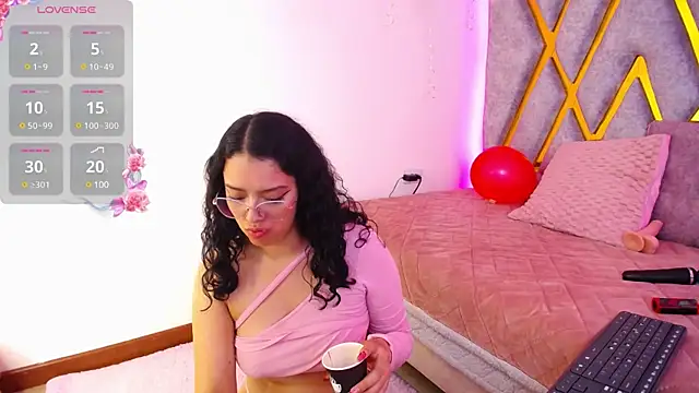 Aurora Brownn online show from February 24, 2025, 10:26 am