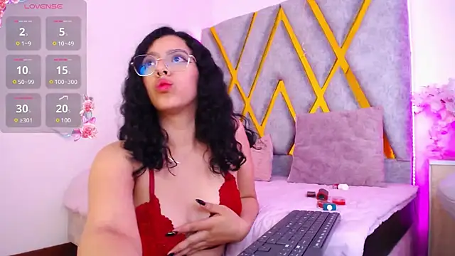 Aurora Brownn online show from March 6, 2025, 8:30 am