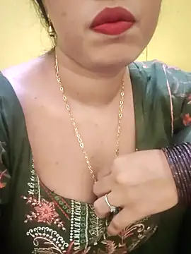 Haniya-143 online show from October 7, 2025, 8:28 pm