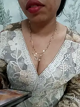 Haniya-143 online show from April 5, 2026, 11:35 pm