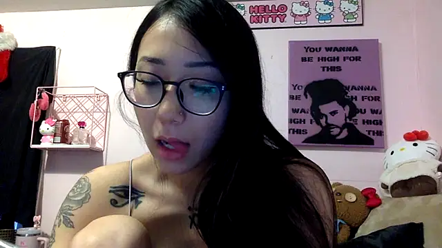 tokyobaby online show from December 12, 2024, 8:21 pm