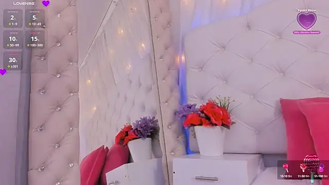 Snapshot of anchela-garcia1 chatting on September 15, 2025, 12:27 pm anchela-garcia1 online show from September 15, 2025, 12:27 pm